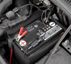 Adaptér autobaterie - zásuvka 12/24V -využití při kempování, rybaření, výletů
