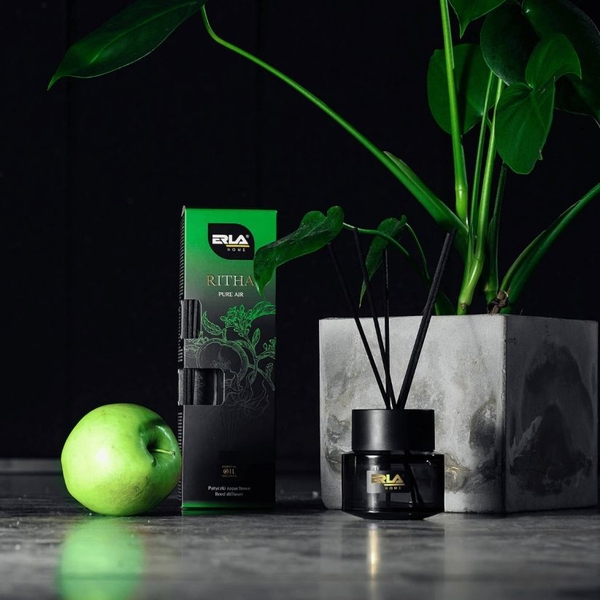 ERLA RITHA PURE AIR - Tyčinkový difuzér 100ml,Balzamiková vůně květu ylang-ylang zdůrazněná osvěžujícím zeleným jablkem